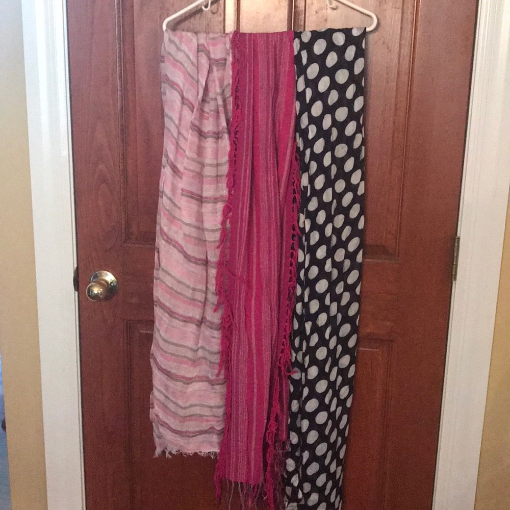 Banana Republic Scarves